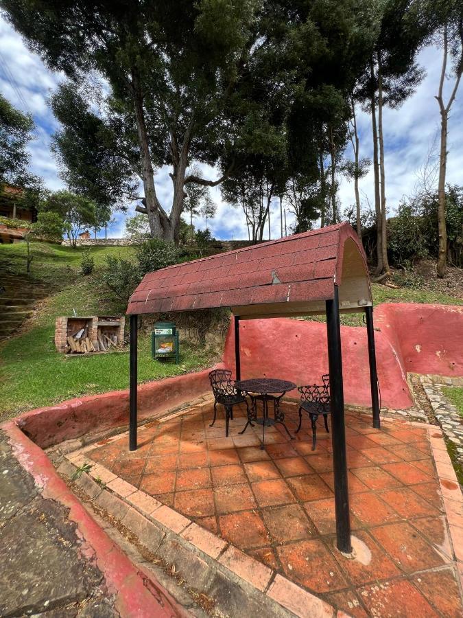 Hotel, Bungalows, Chalet Y Cabanas Aventura Park Villa De Leyva La Periquera Extérieur photo